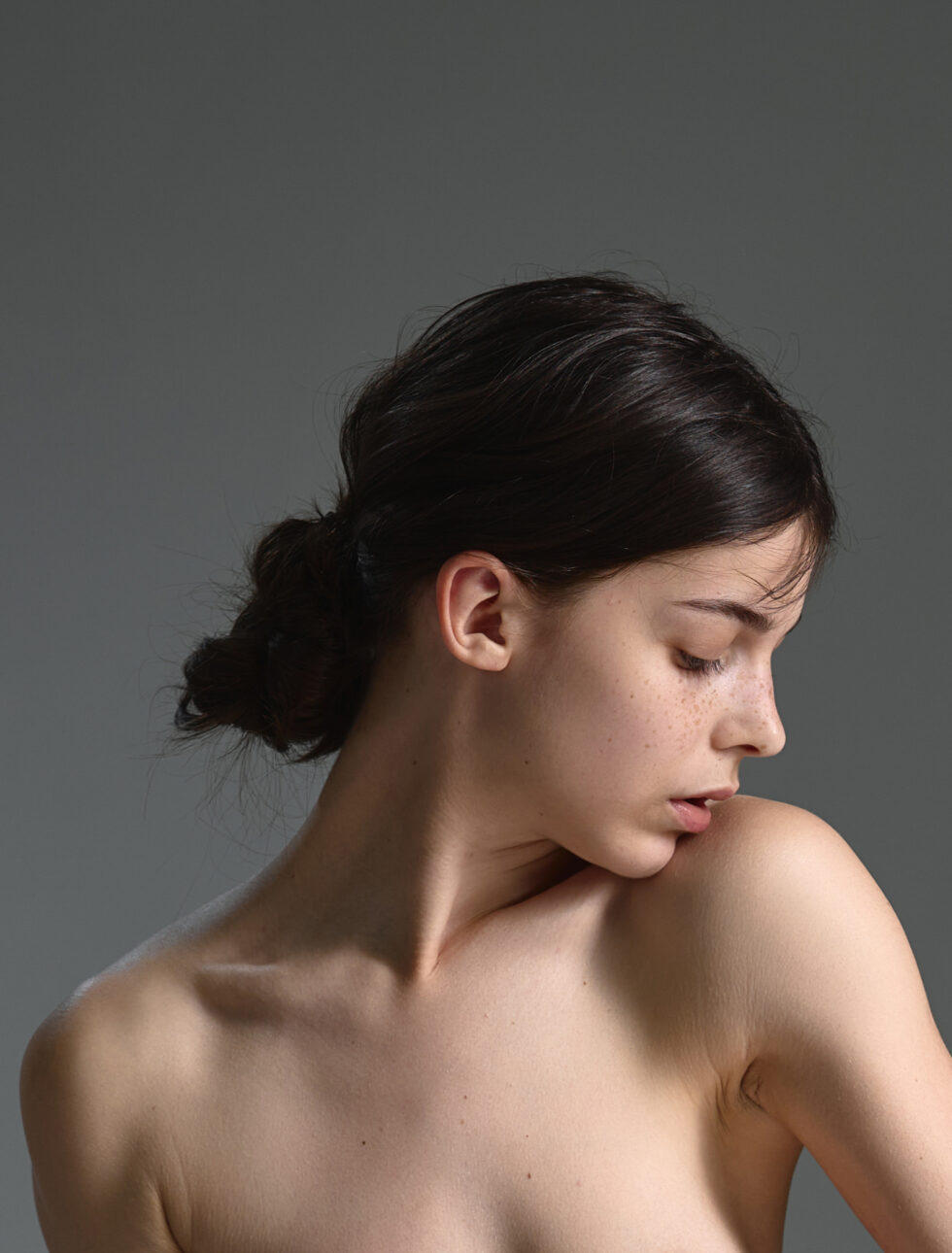 Model-profile-April-8-2025-980x1290